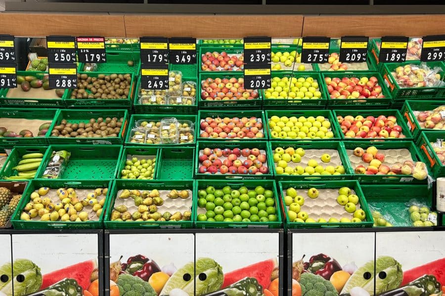 Ostukorvi hinnavõrdlus: Hispaania versus Eesti