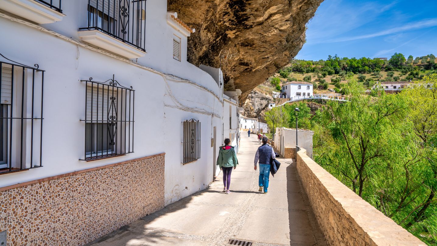 Setenil de las Bodegas koobasküla